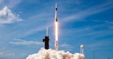 الإعصار يهدد صاروخ SpaceX.. هل سيمنع الطقس إطلاق أقمار الإنترنت؟