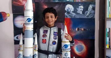 أحمد عمره 8 سنوات وعاشق لعلم الفلك: ببسطه للأطفال ونفسى أكون رائد فضاء