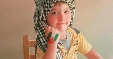 غزة في القلب.. أطفال مصر بالشال الفلسطينى يرسمون المسجد الأقصى