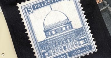 بطابع بريد يعود لـ 1927.. ندى صممت حقائب" توتي باج" داعمة للقضية الفلسطينية