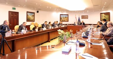 وزير الاتصالات يعلن إقرار "سياسة مصر للحوسبة السحابية" لجذب المزيد من الاستثمارات