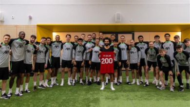 لاعبو ليفربول يحتفلون بوصول محمد صلاح للهدف رقم 200 (صورة)