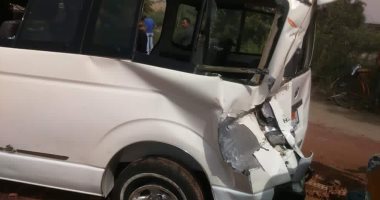 مصرع شخص وإصابة 10 آخرين فى حادث تصادم جنوب المنيا