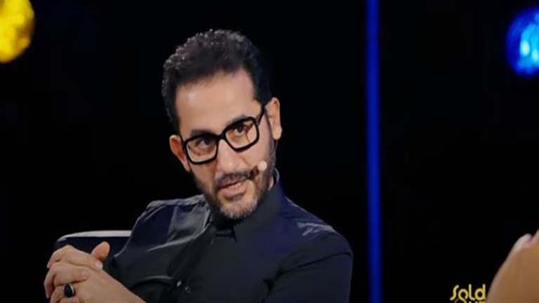 أحمد حلمي يحكي عن لقائه الأول مع عادل إمام: "طبطب عليا وقالي انت شاطر"