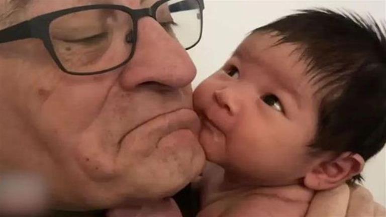 روبرت دي نيرو يشعل مواقع التواصل الاجتماعي بسبب ابنته "جيا"